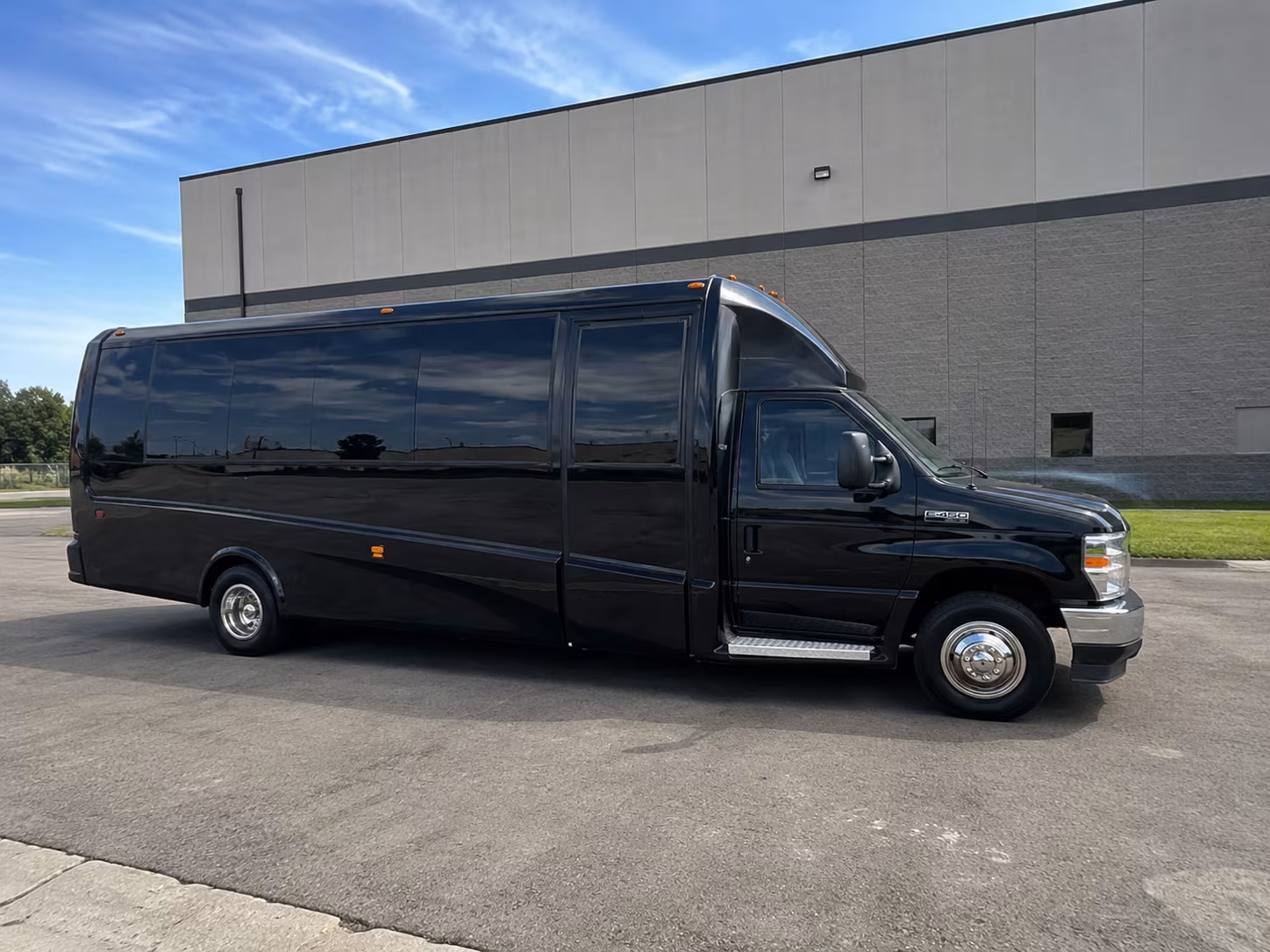 santa ana long distance transportation onboard seating